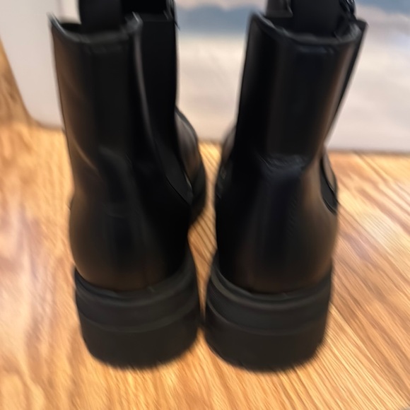 Mark Fisher Black Leather Ankle Boots - Picture 3 of 4